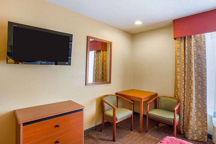 Room 30 of 47