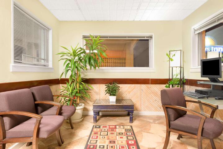 HOTEL PLAINVIEW