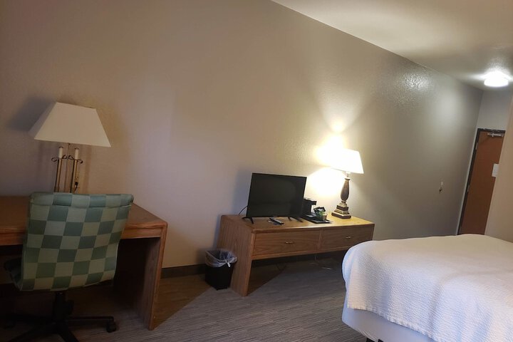 Room 43 of 63