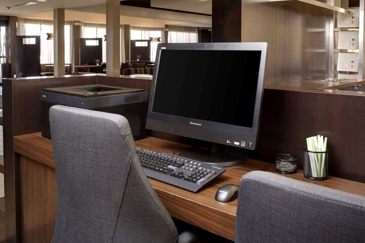 Business Center 30 of 30