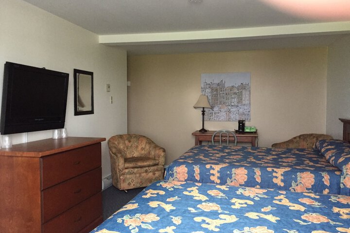 Room 12 of 36