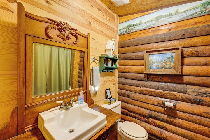 Arkansas Log Cabin Rental Near Lake Greeson!