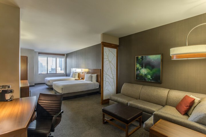 Room 16 of 37