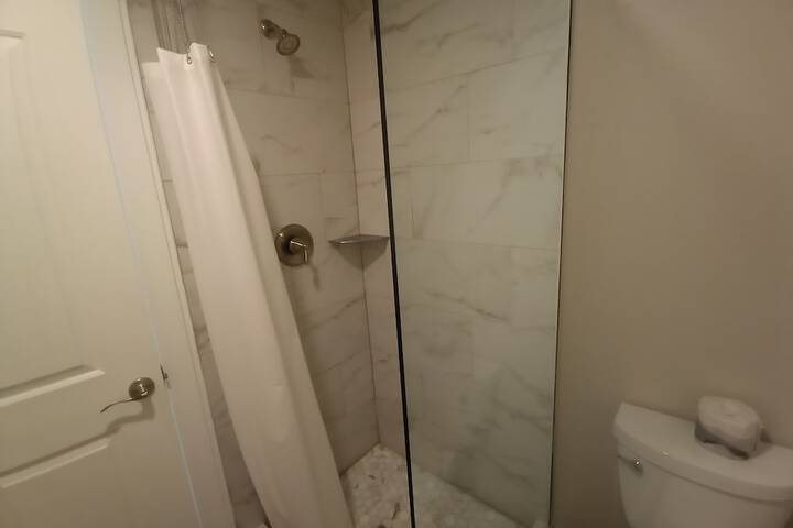 Room 34 of 81