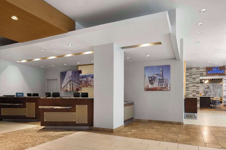 DoubleTree by Hilton Hartford Downtown
