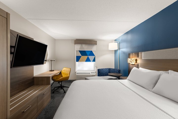 Holiday Inn Express Hotel & Suites Danbury - I-84 by IHG