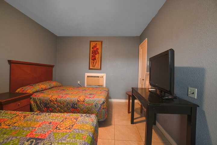Room 15 of 50