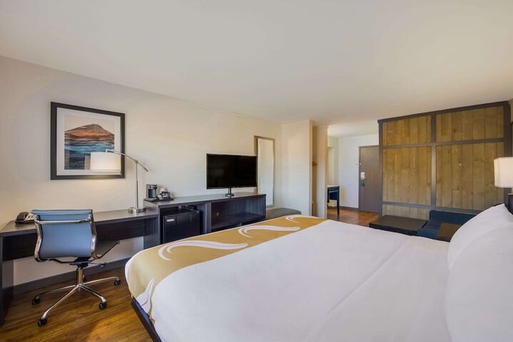 Room 30 of 36