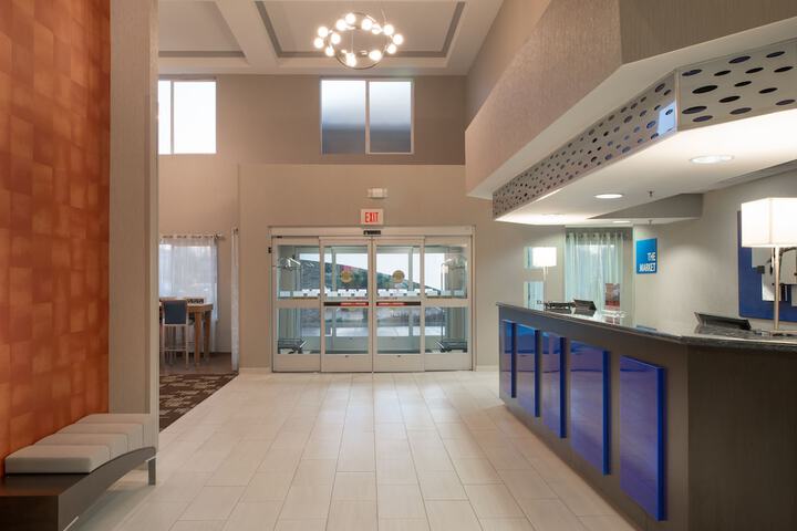 Hotel Interior 11 of 43