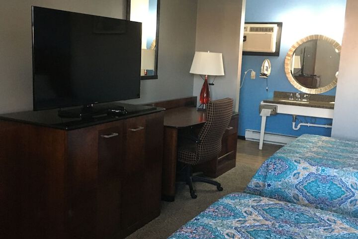 Room 12 of 43