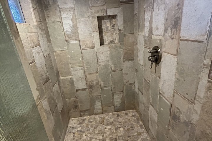 Room 145 of 285