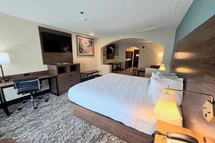 Best Western Casa Villa Suites