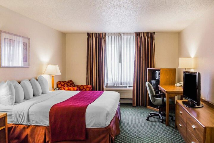 Room 20 of 32