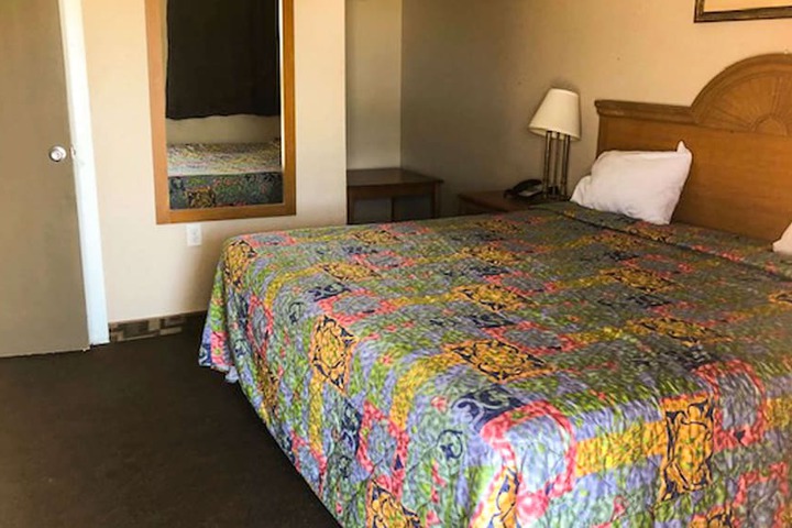 Room 30 of 31