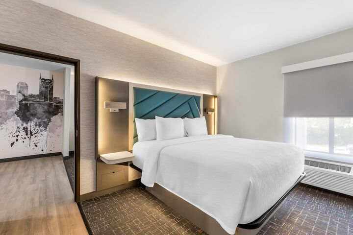 Brentwood Suites Nashville an Ascend Collection Hotel