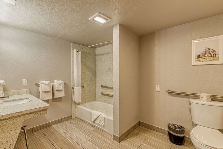 Room 47 of 150