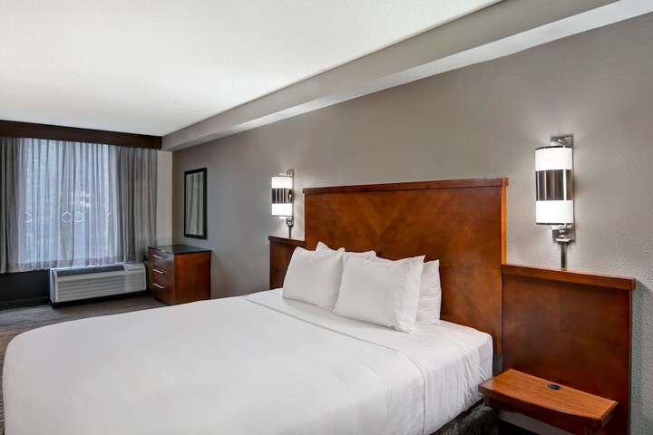 Room 14 of 42