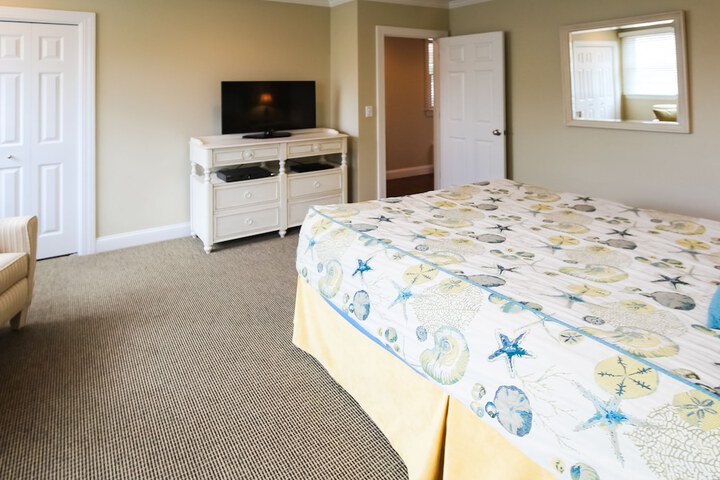 Room 30 of 56