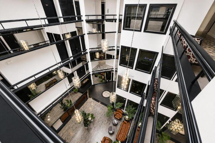 Hotel International