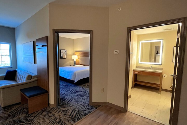 Room 36 of 63