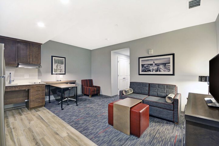 Room 18 of 42