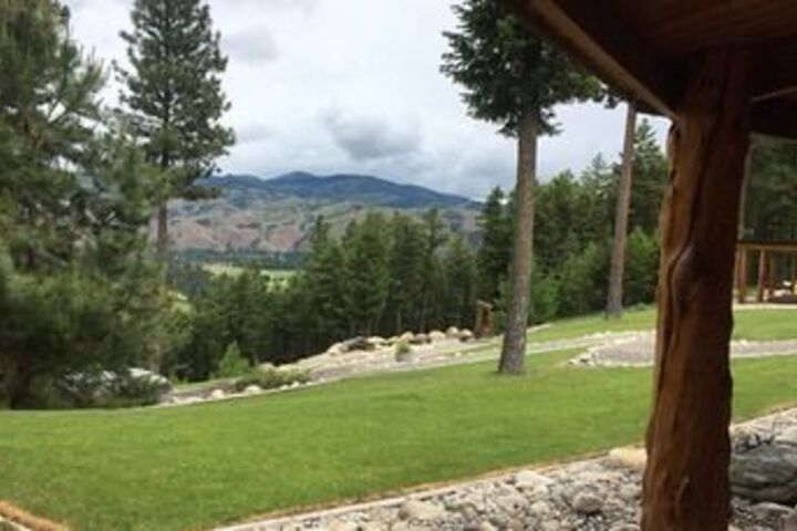 Tin Cup Lodge