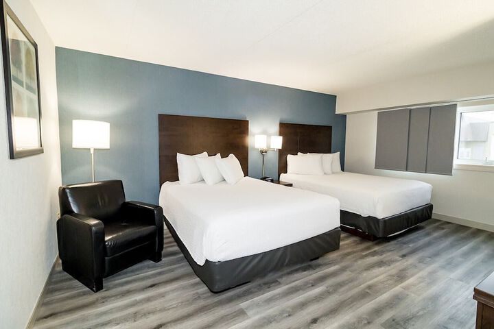 Room 32 of 50