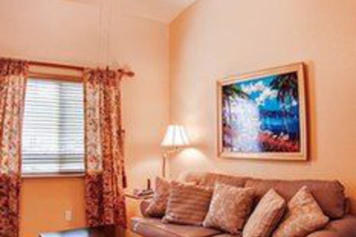 Paso City View 3 Br Home by RedAwning