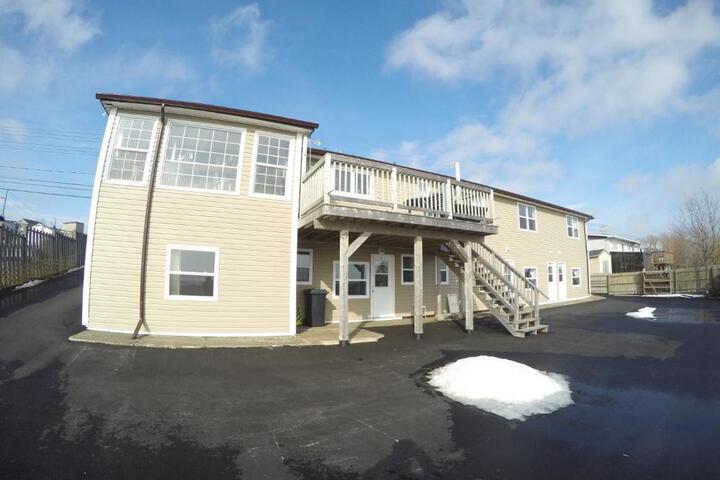 Admirals Quay Motel & Suites