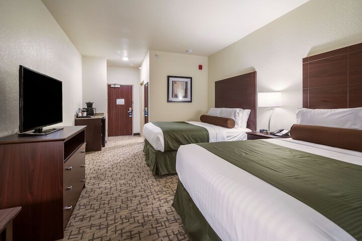 Cobblestone Inn & Suites – Soda Springs