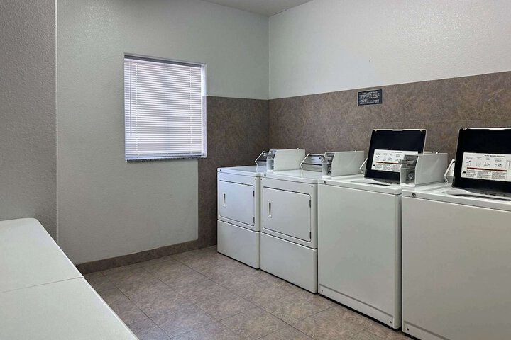Motel 6 Mission TX