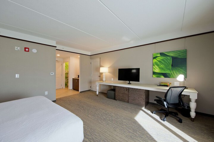 Room 35 of 68