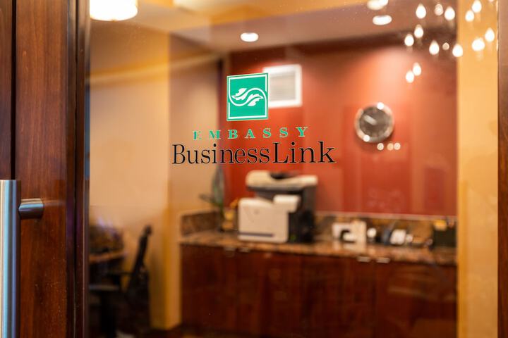 Business Center 72 of 73