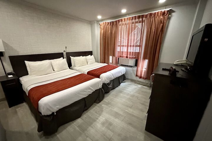 Room 31 of 49