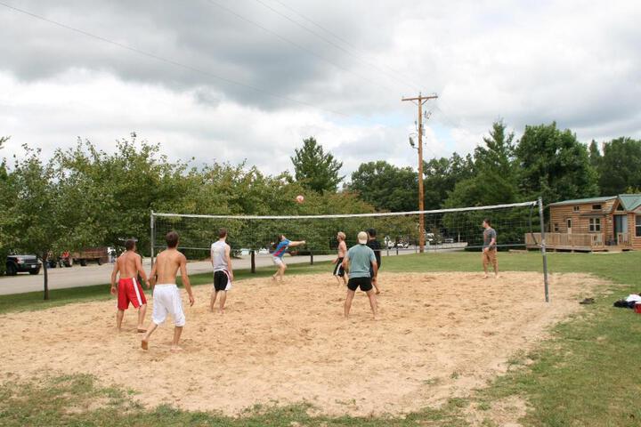 Lakeland RV Campground Cottage 15
