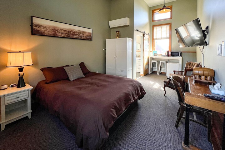 Room 18 of 62