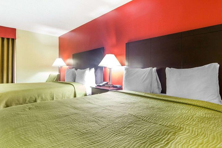 Room 17 of 32