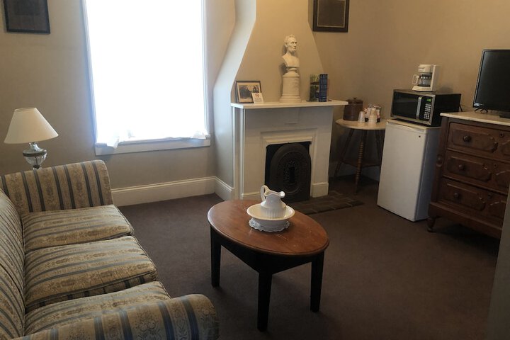 Room 43 of 105