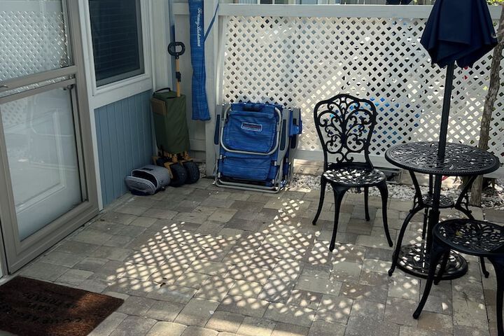 Tarpon Tale Inn
