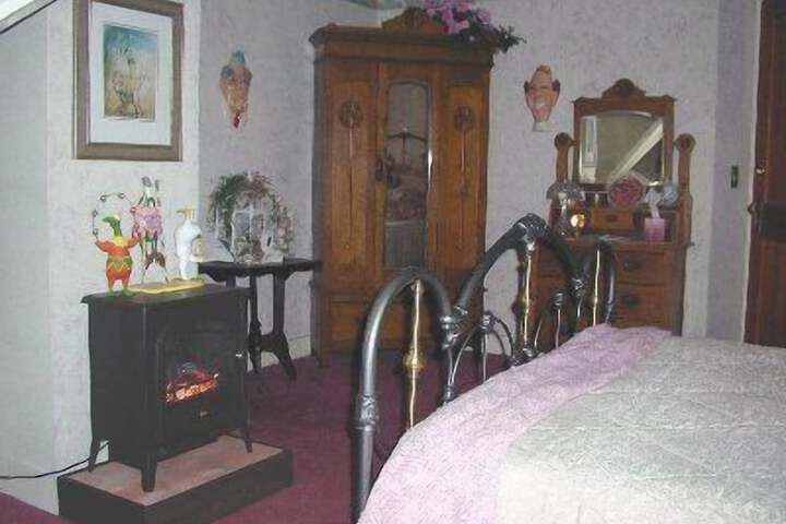 Room 38 of 91