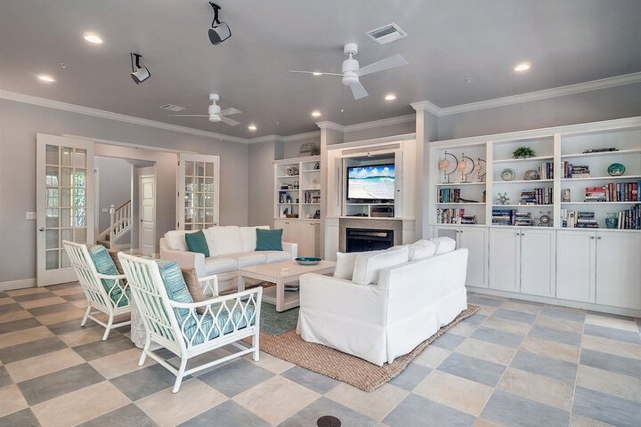 The Palm and Shell Captiva Island Private Luxury Home With Pool hot tub and Beach Access