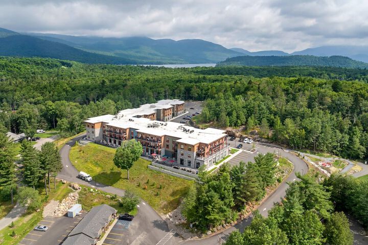 Cambria Hotel Lake Placid - Lakeside Resort