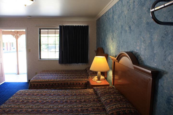 Room 18 of 43