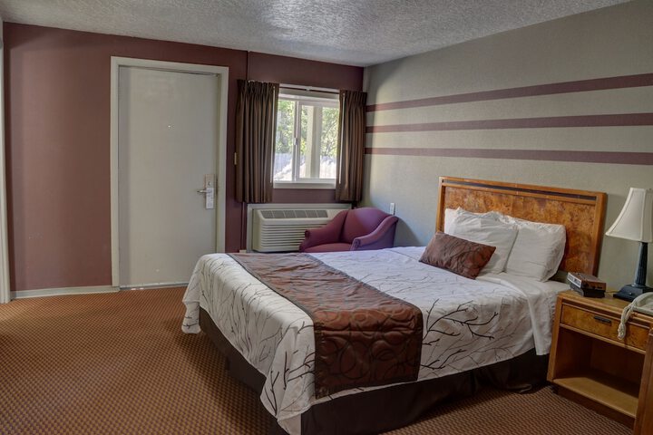 Room 14 of 34