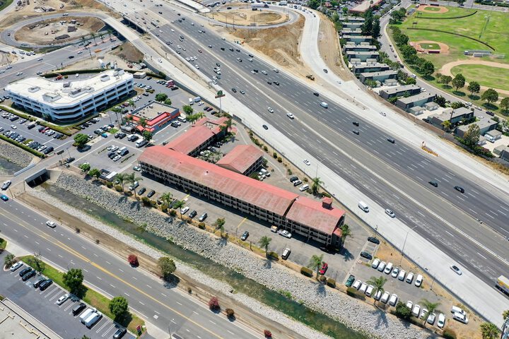 Hotel 8 of 51