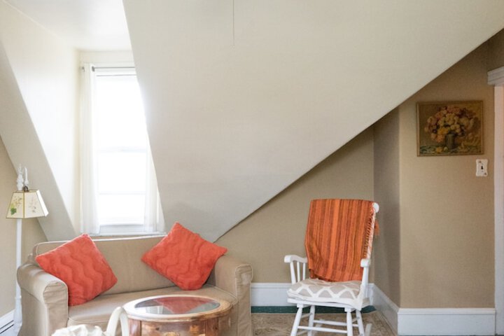 Room 20 of 75