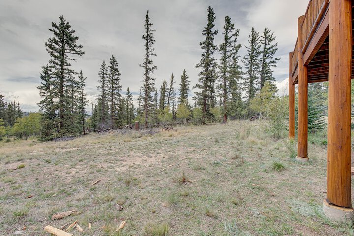 Jefferson Mountain Cabin w / Private Deck & Grill!