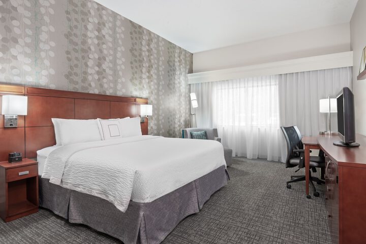 Room 12 of 37