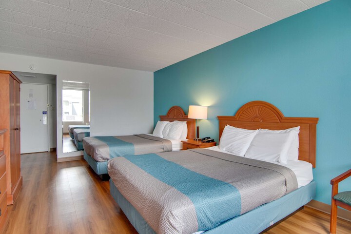 Room 14 of 38