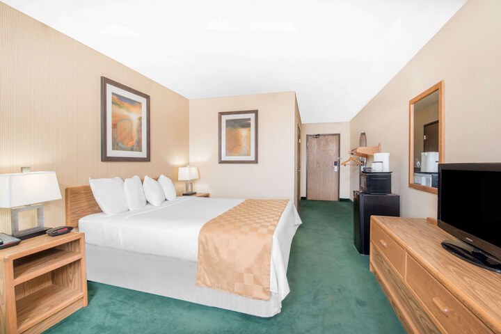 Room 19 of 46